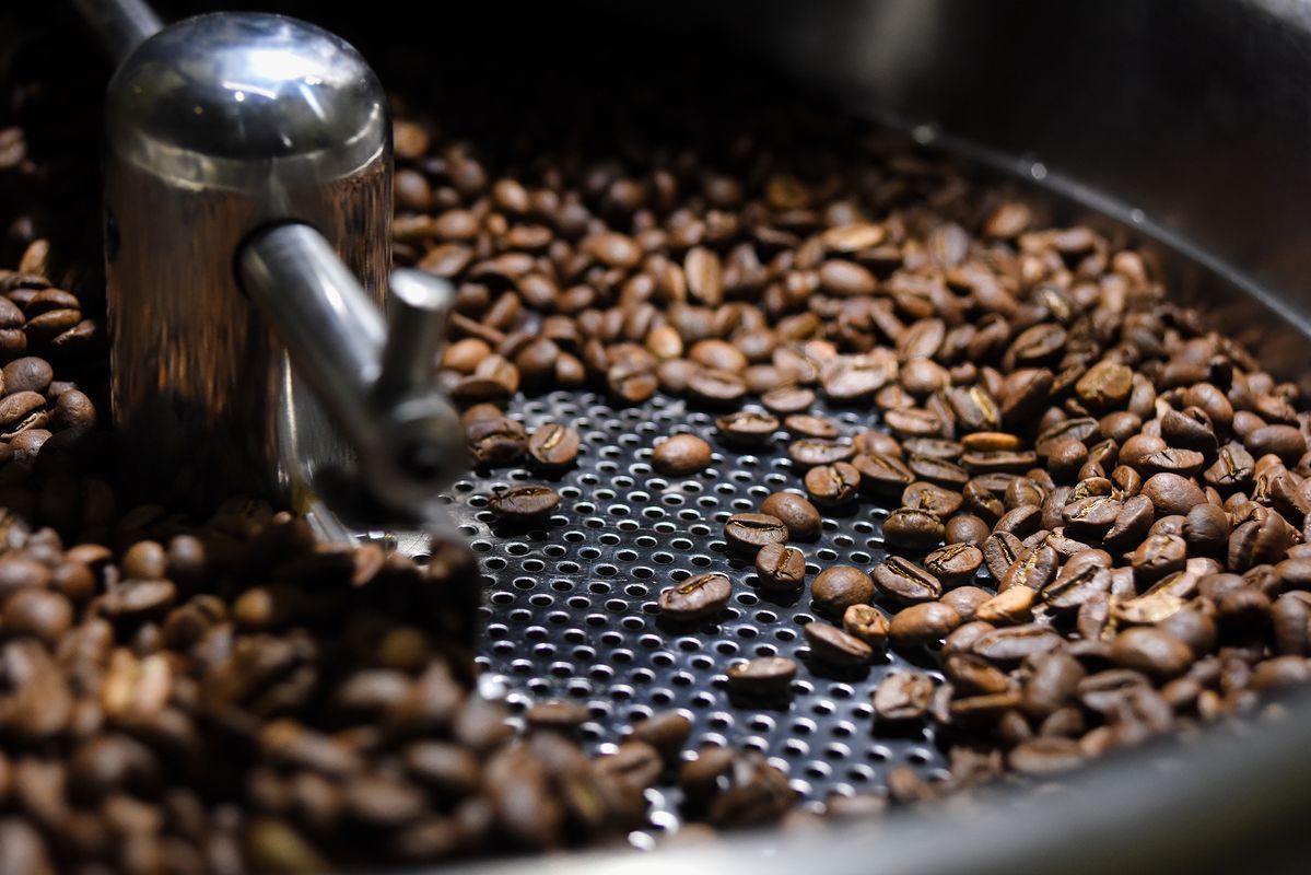 Xuất khẩu Cà phê Robusta qua Alibaba: Tận dụng cơn sốt giá toàn cầu 2026.