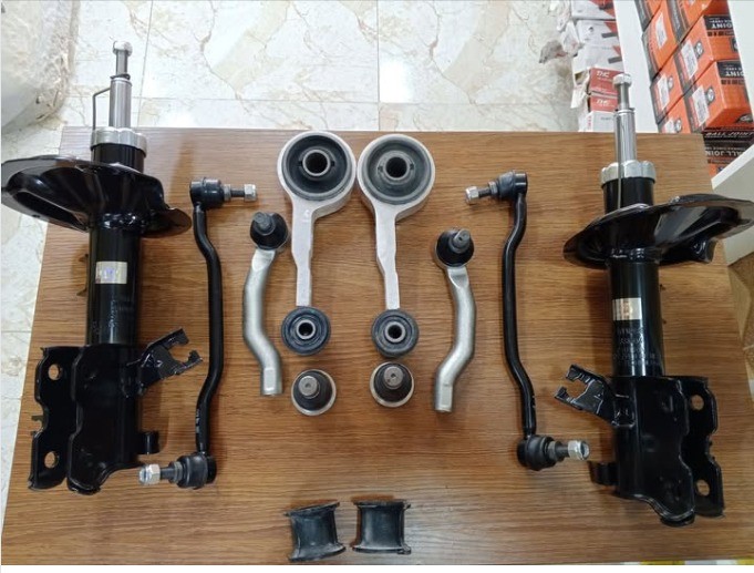 Bộ giảm xóc trước Renault Safrane 2011