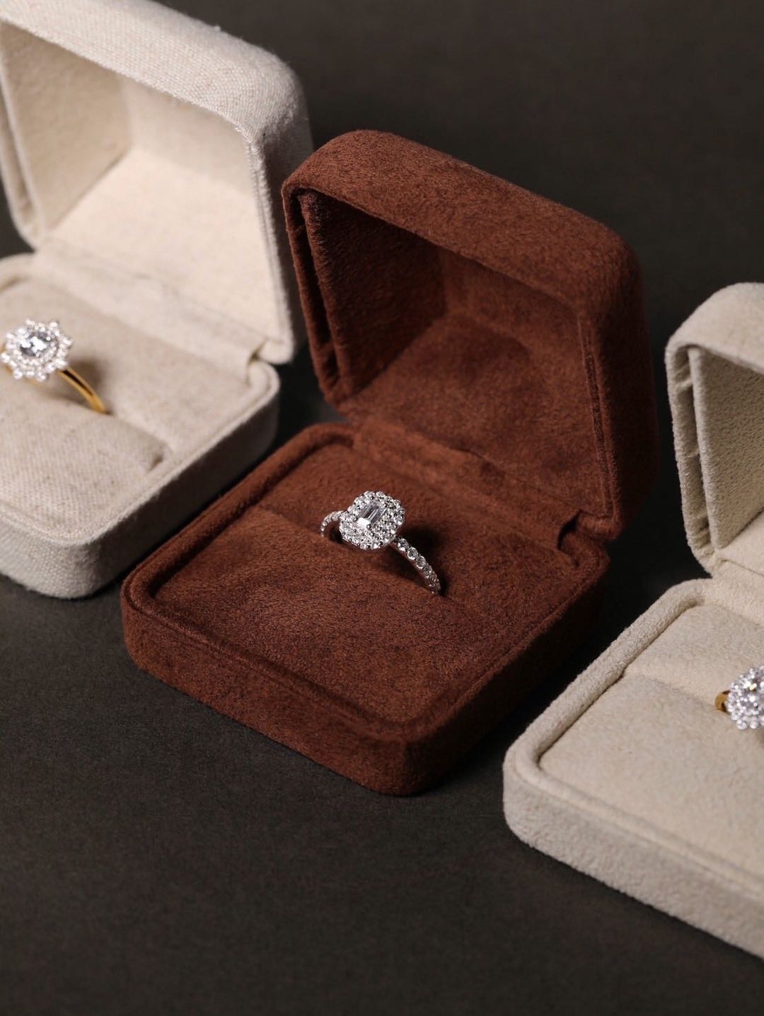 定制天鹅绒首饰盒